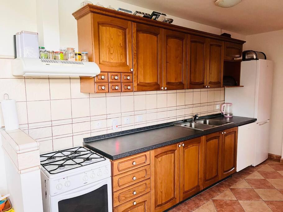 Apartman Se Zahradou 20 Minut Do Centra Prahy Ořech Esterno foto